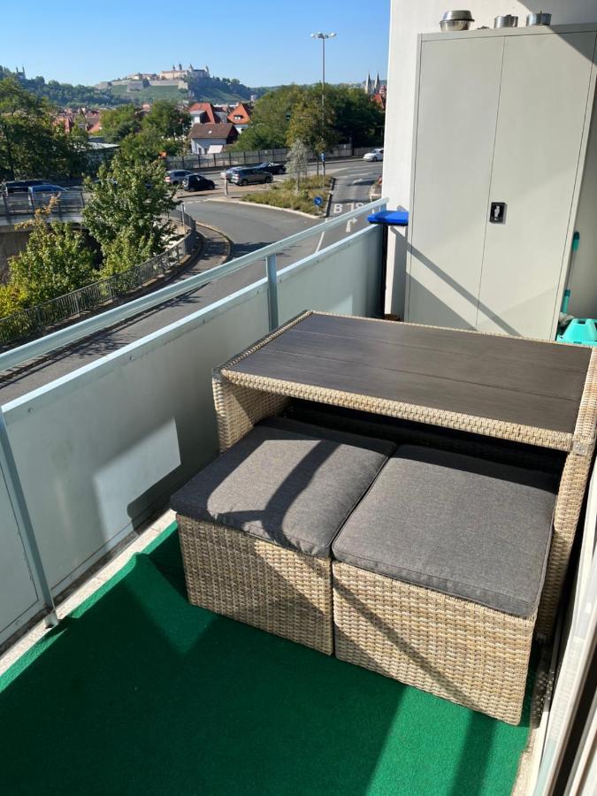 Schoenes Apartment Mit Festungsblick - Free Parking - Wurzburg Luaran gambar